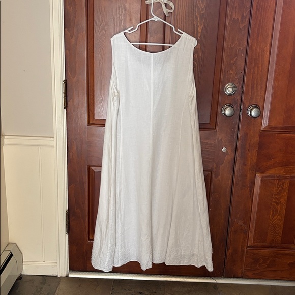 Eileen Fisher Irish Linen Scoop Neck White Dress - Picture 3 of 5